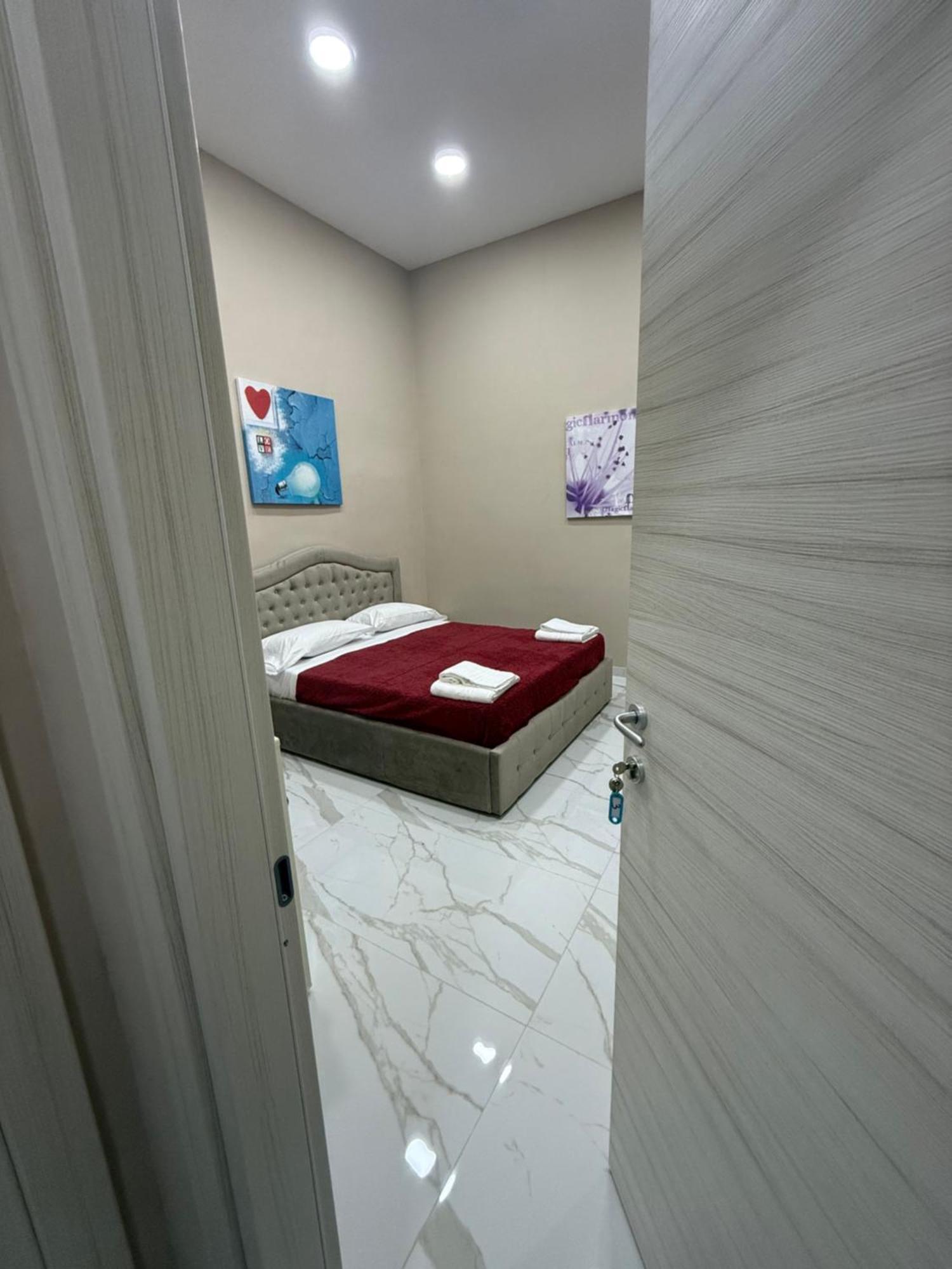 Apartament Valentino Caracciolo 105 Neapol Zewnętrze zdjęcie