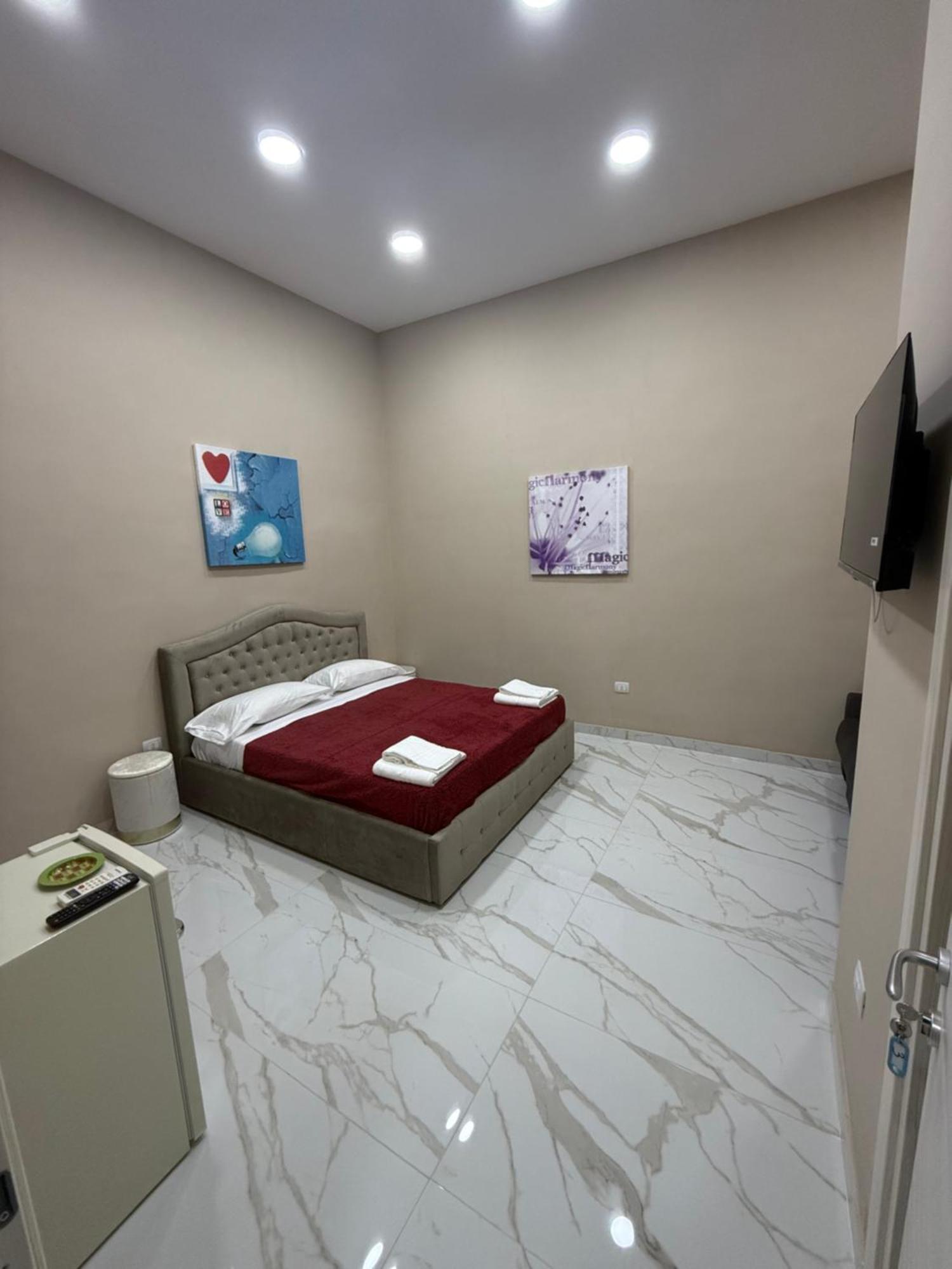 Apartament Valentino Caracciolo 105 Neapol Zewnętrze zdjęcie
