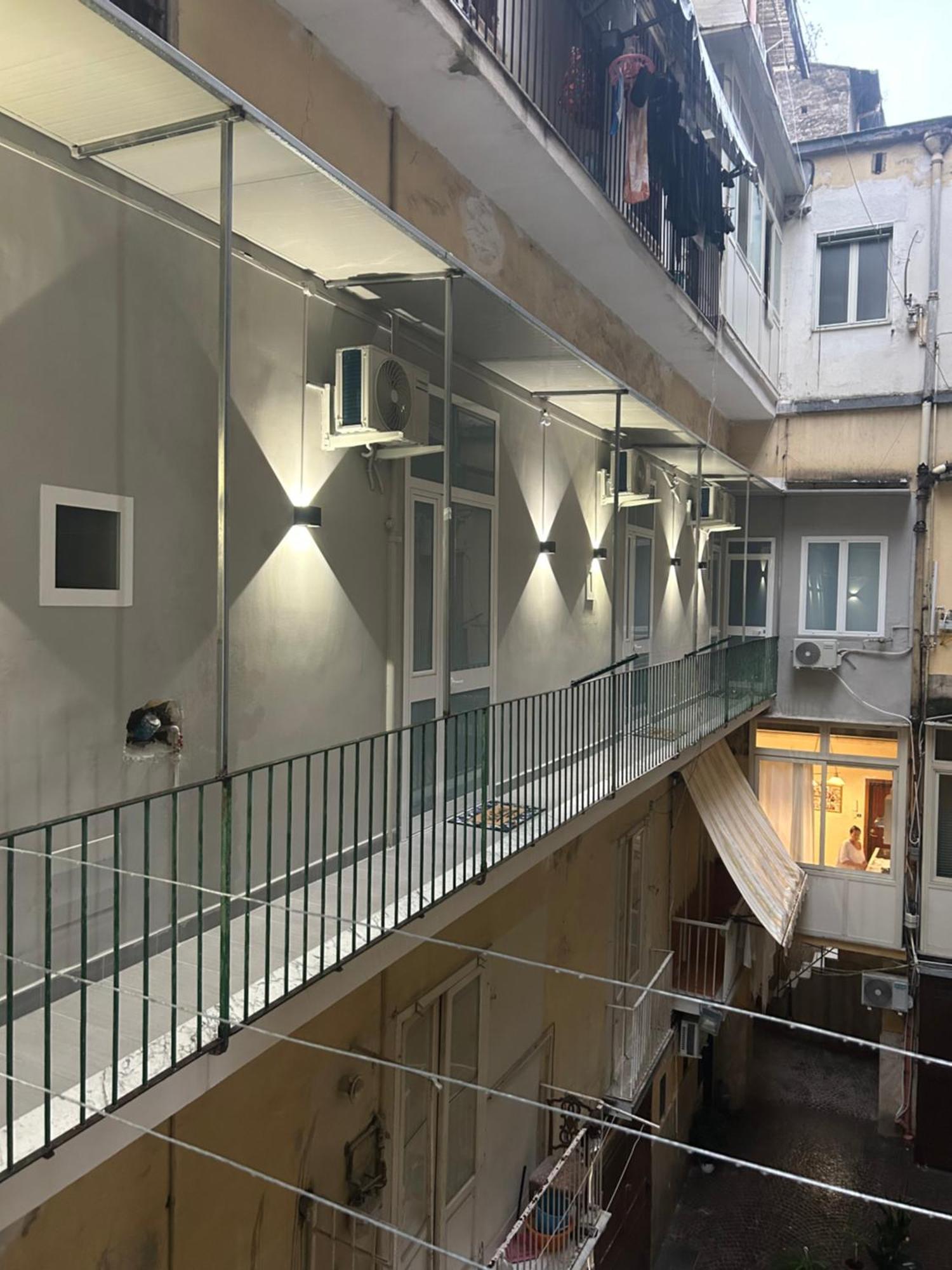 Apartament Valentino Caracciolo 105 Neapol Zewnętrze zdjęcie