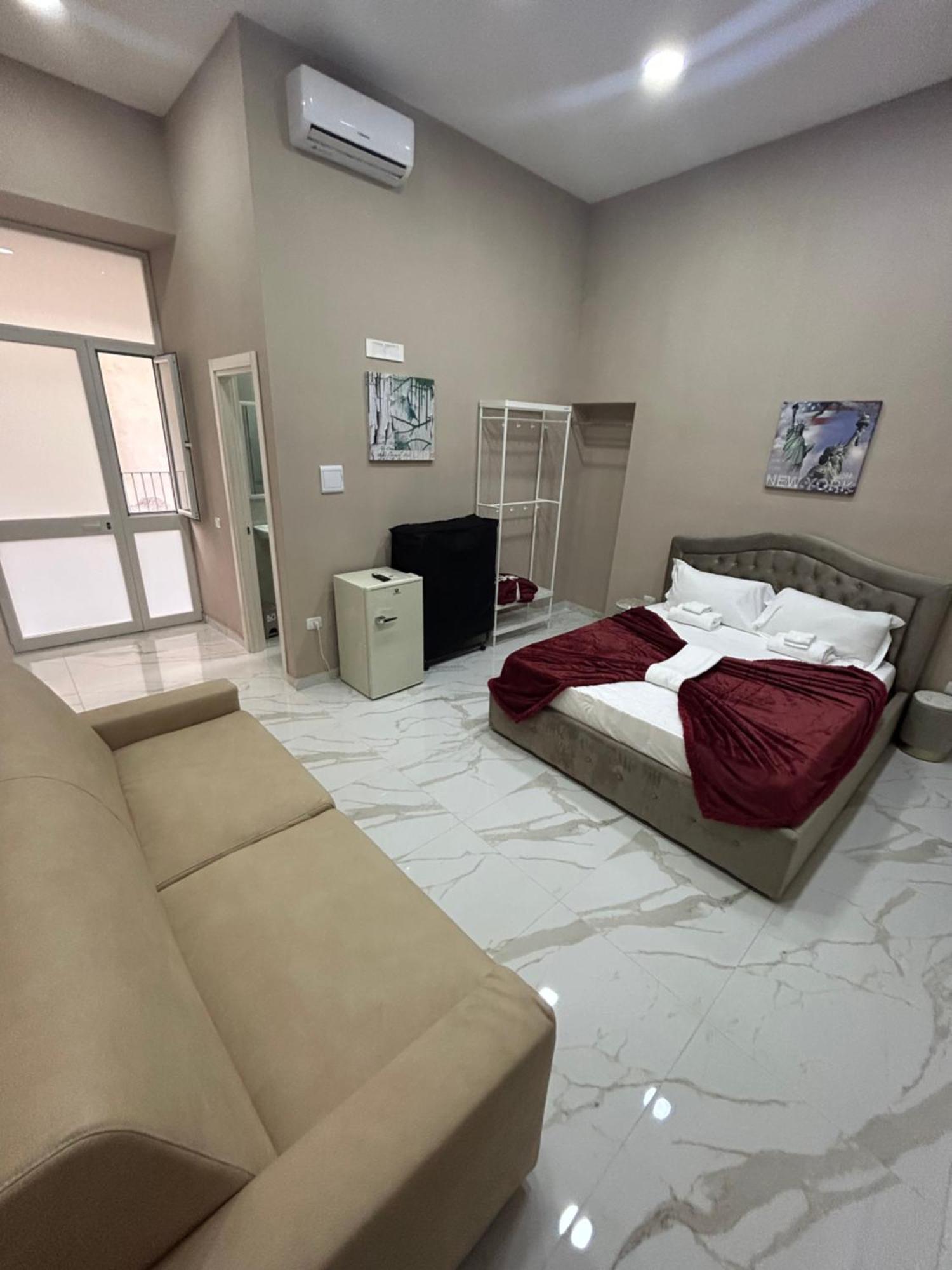 Apartament Valentino Caracciolo 105 Neapol Zewnętrze zdjęcie