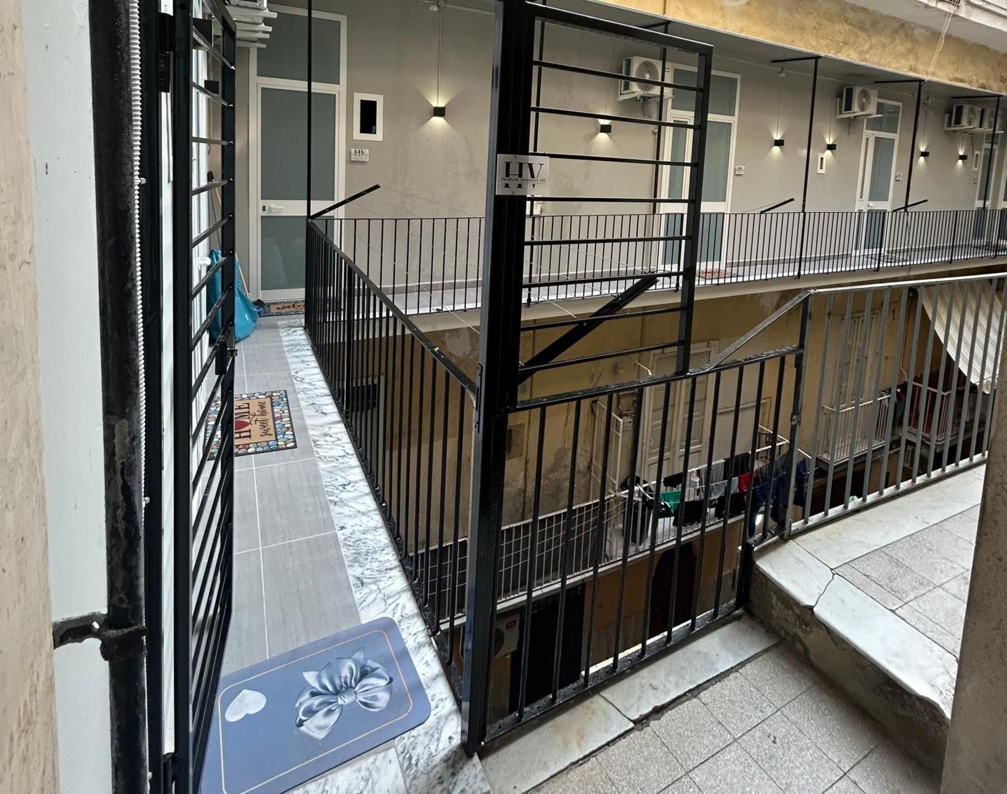 Apartament Valentino Caracciolo 105 Neapol Zewnętrze zdjęcie