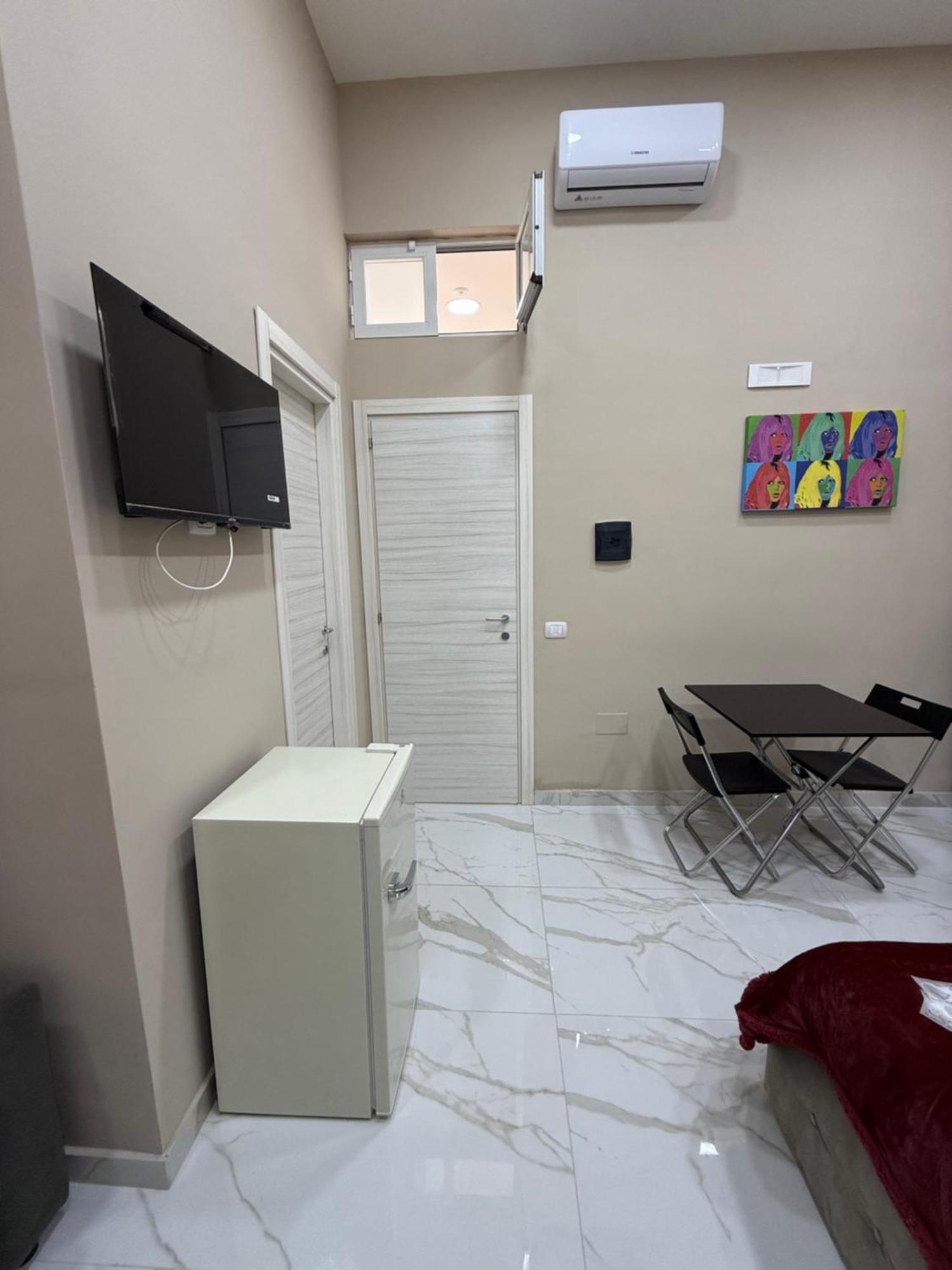 Apartament Valentino Caracciolo 105 Neapol Zewnętrze zdjęcie