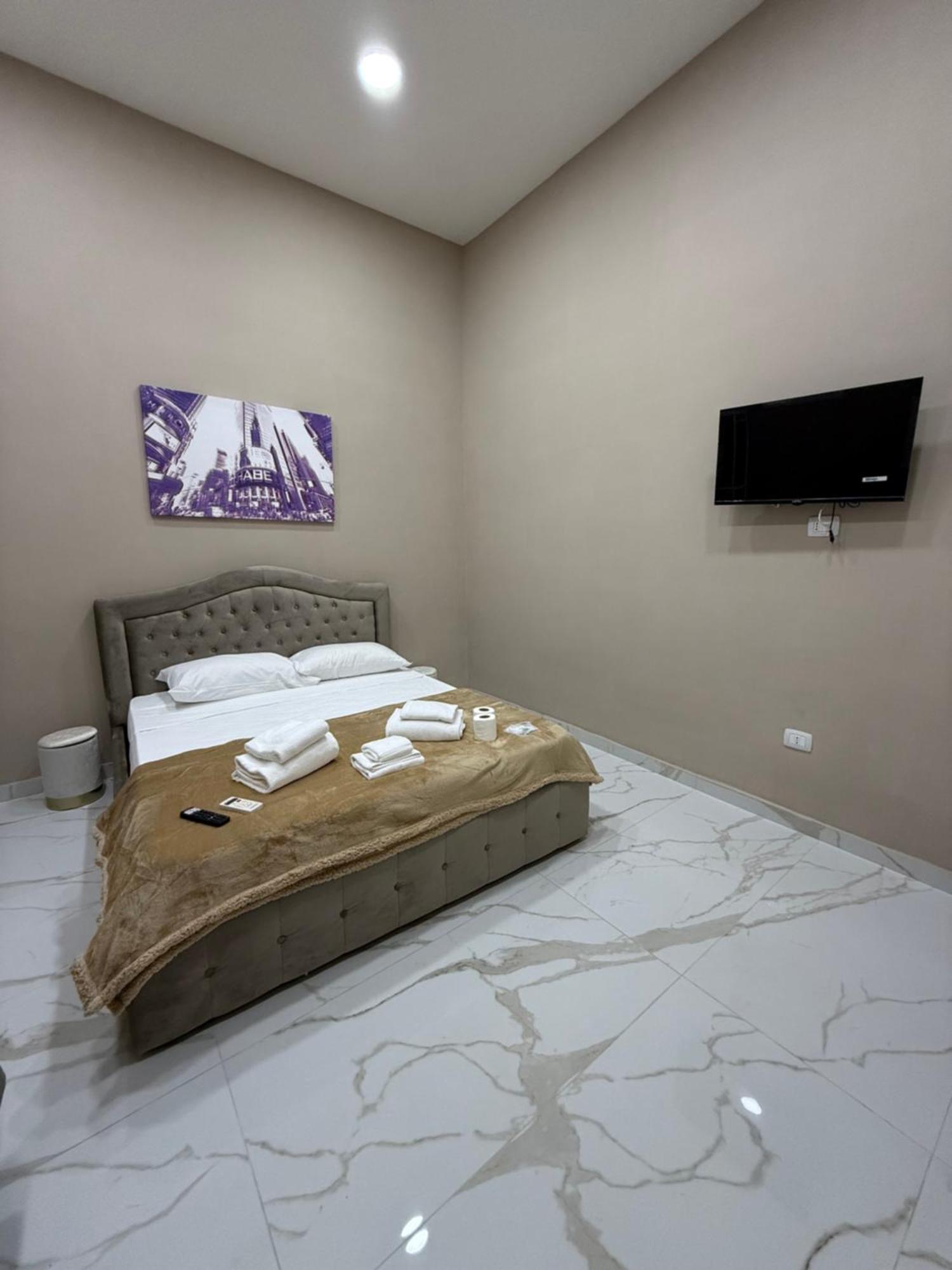 Apartament Valentino Caracciolo 105 Neapol Zewnętrze zdjęcie