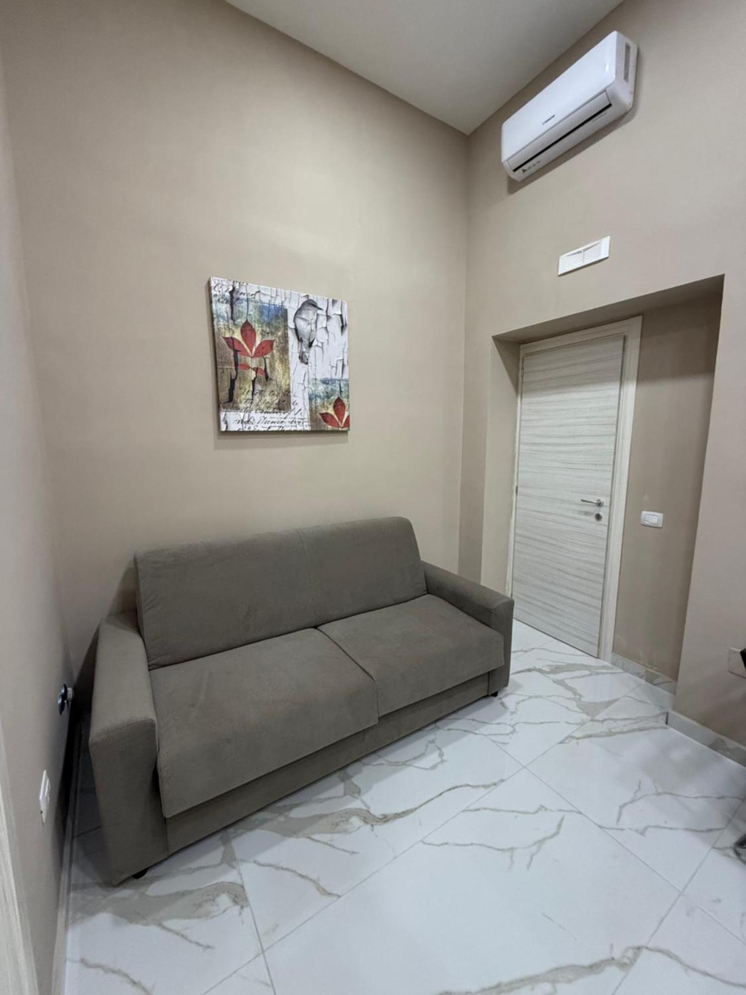 Apartament Valentino Caracciolo 105 Neapol Zewnętrze zdjęcie
