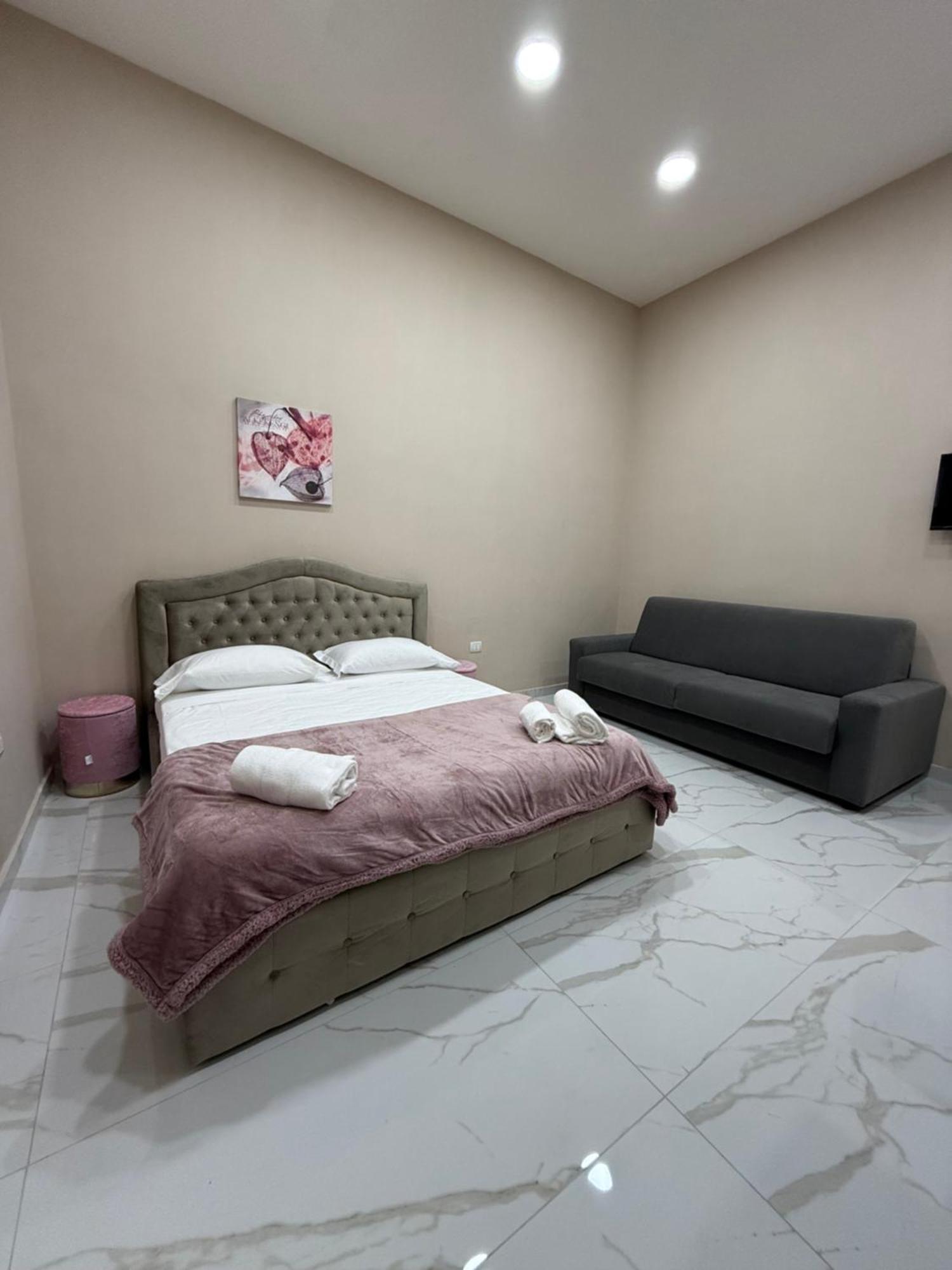 Apartament Valentino Caracciolo 105 Neapol Zewnętrze zdjęcie