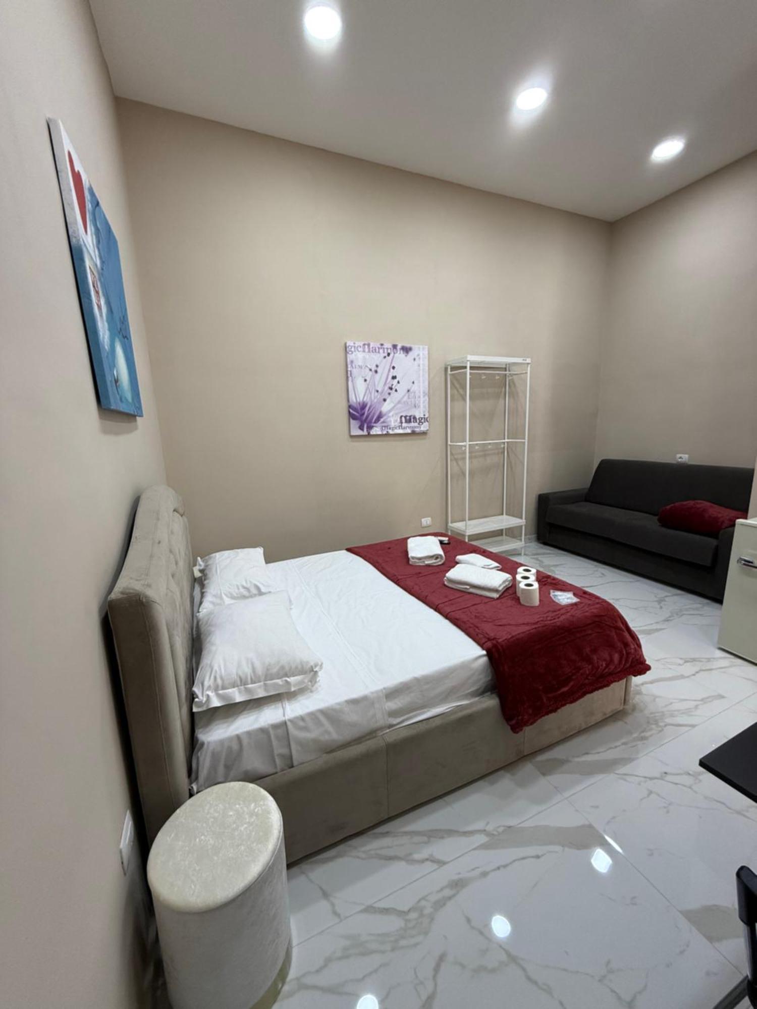 Apartament Valentino Caracciolo 105 Neapol Zewnętrze zdjęcie
