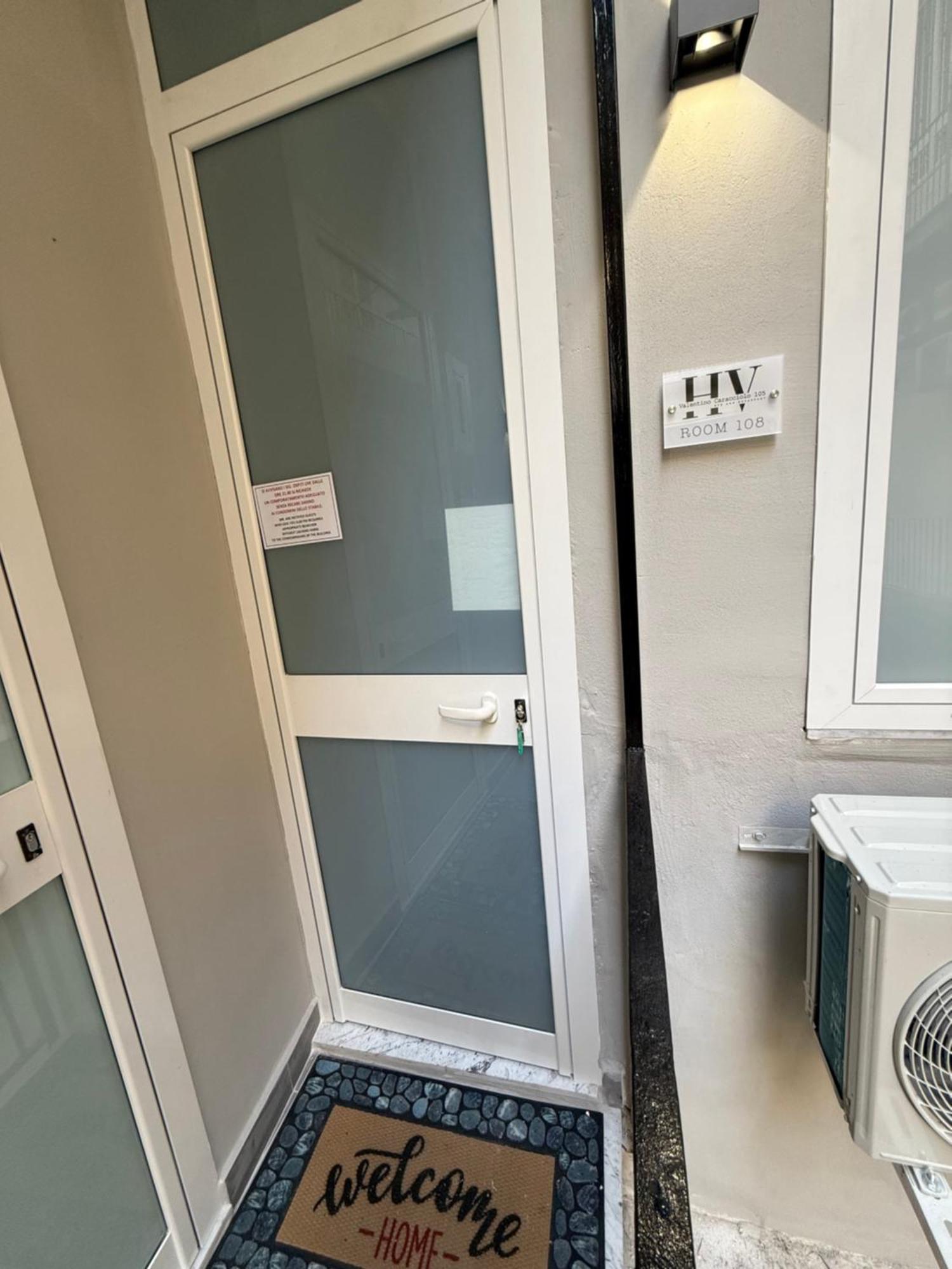 Apartament Valentino Caracciolo 105 Neapol Zewnętrze zdjęcie